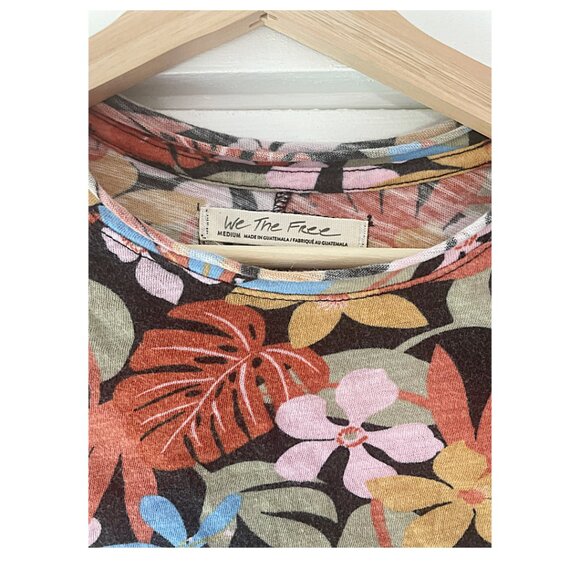 Free People We The Free T-Shirt Boho Floral Be My Baby Tee Size Medium - Picture 4 of 8